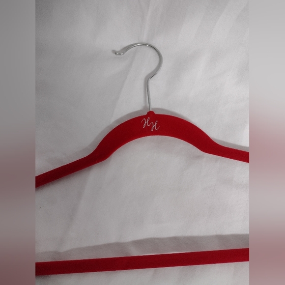 50qty Huggable Hangers name brand hangers. Pants and shirt hangers in red velve. - Picture 3 of 4